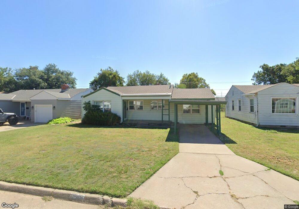 2313 W Maple Ave, Enid, OK 73703 - photo 1