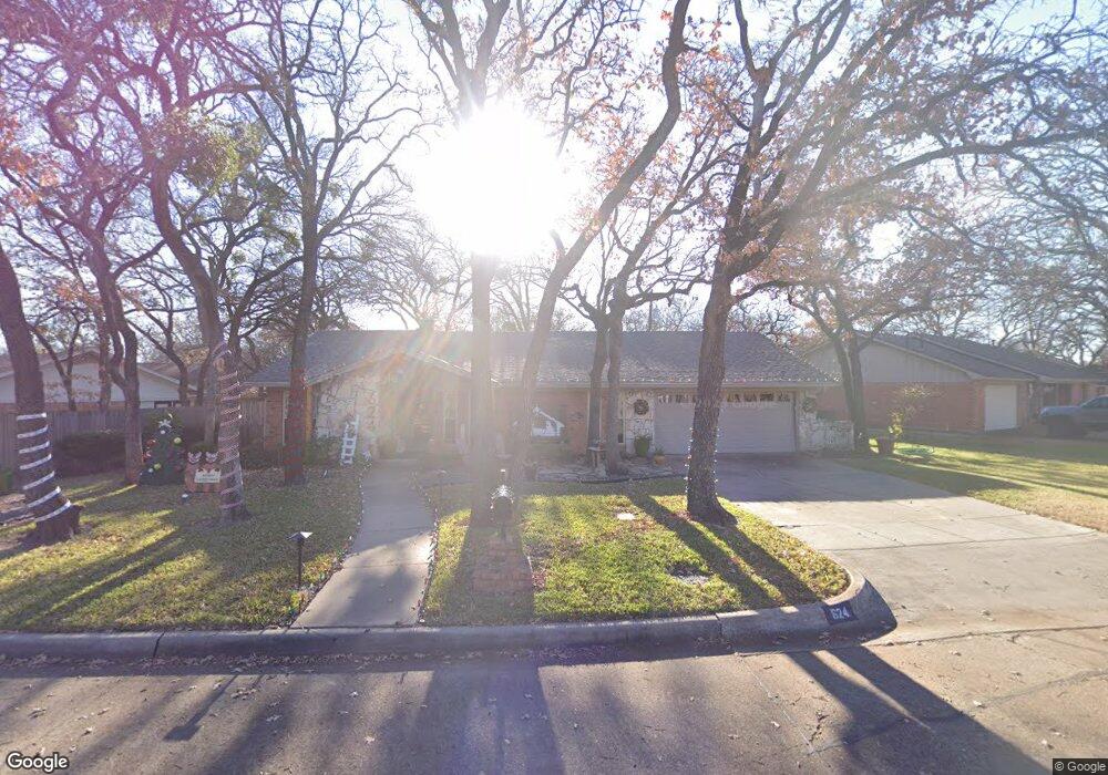 624 Kentwood Cir, Bedford, TX 76021 - photo 1