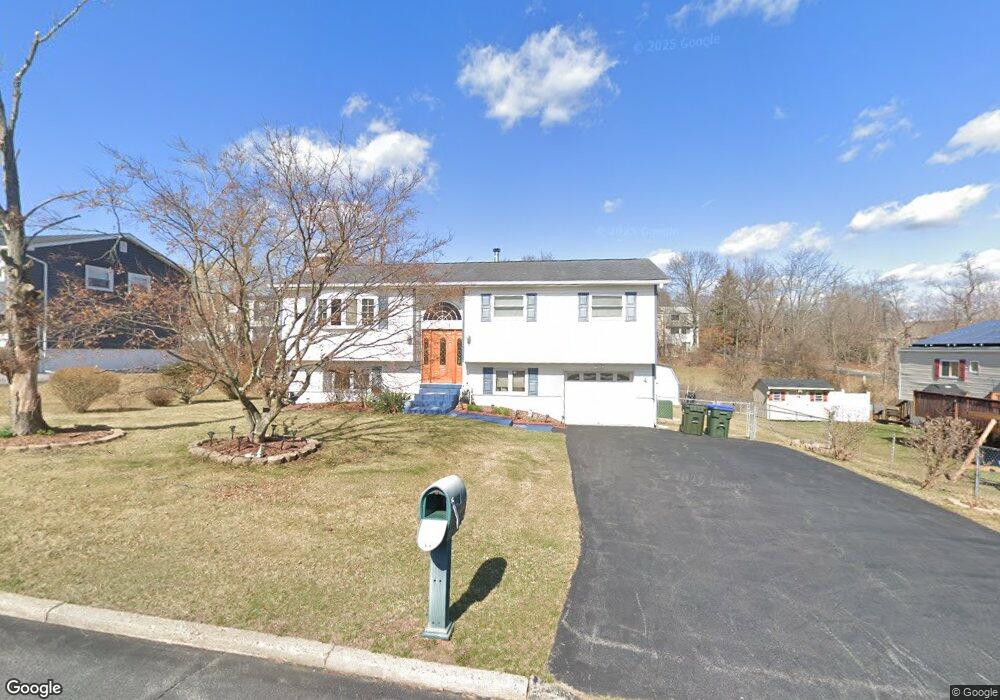 4 Weather Vane Way, Middletown, NY 10940 - photo 1