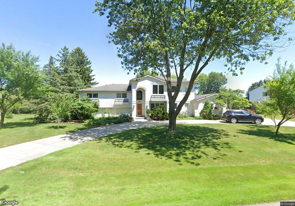 6051 Cochise Dr, West Bloomfield, MI 48322 - photo 1