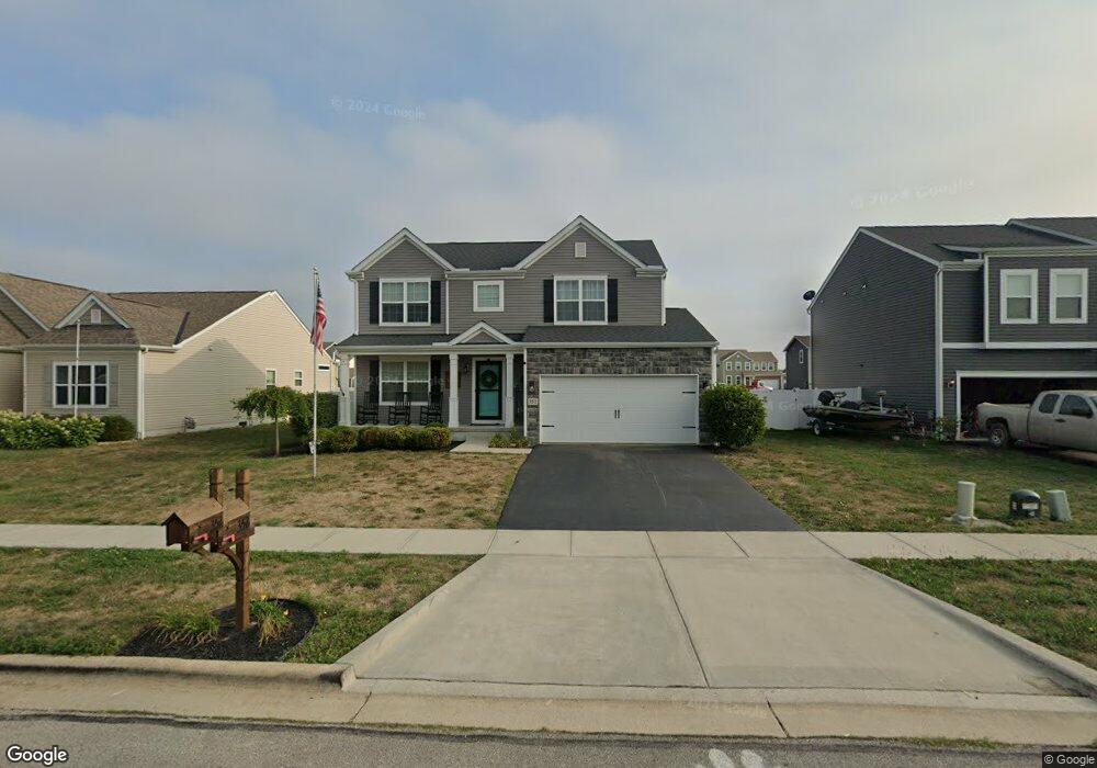 352 Hardwood Ave, Circleville, OH 43113 - photo 1