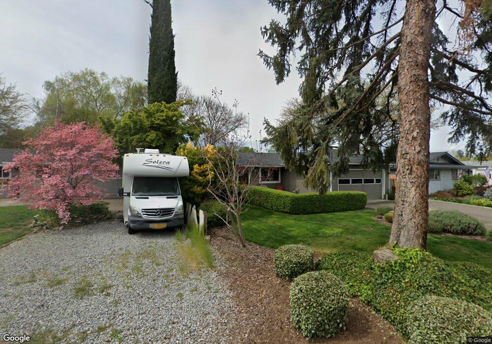 203 Donna Way, Central Point, OR 97502 - photo 1