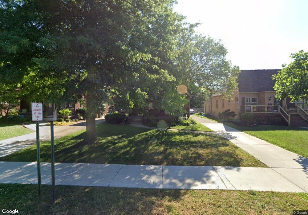 744 Neff Rd, Grosse Pointe, MI 48230 - photo 1