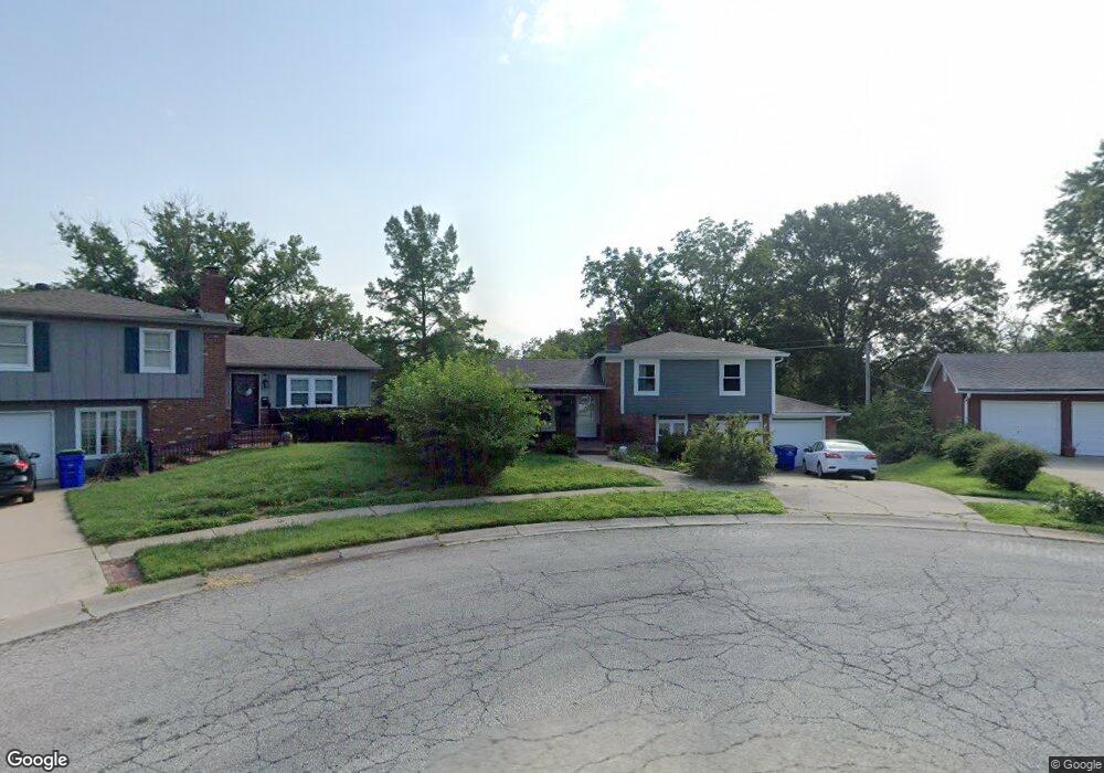 10301 W 67th Terrace, Shawnee, KS 66203 - photo 1