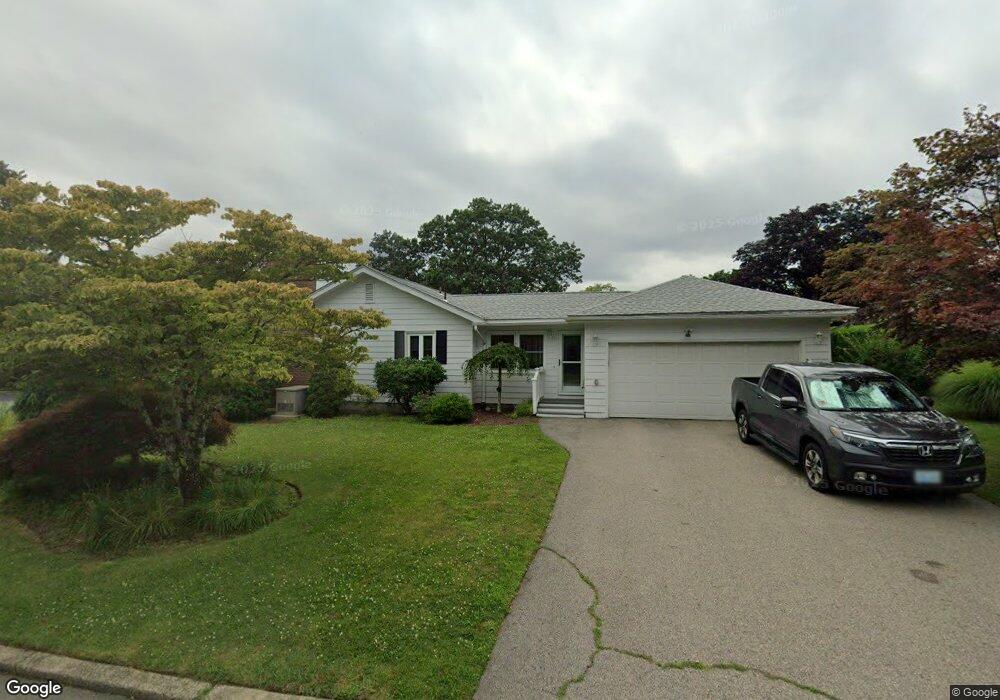 47 Belvedere Dr, Cranston, RI 02920 - photo 1