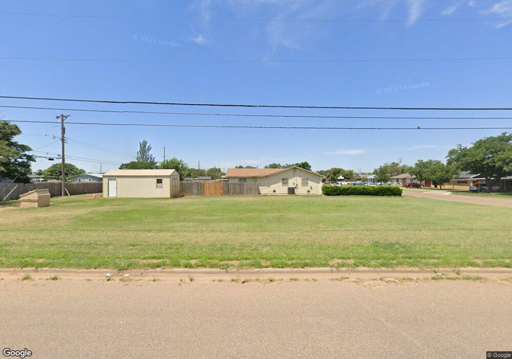 701 W 27th St, Plainview, TX 79072 - photo 1