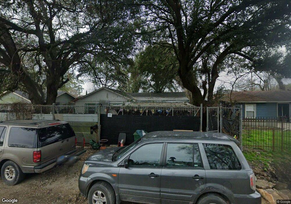 518 Wellington St, Houston, TX 77076 - photo 1