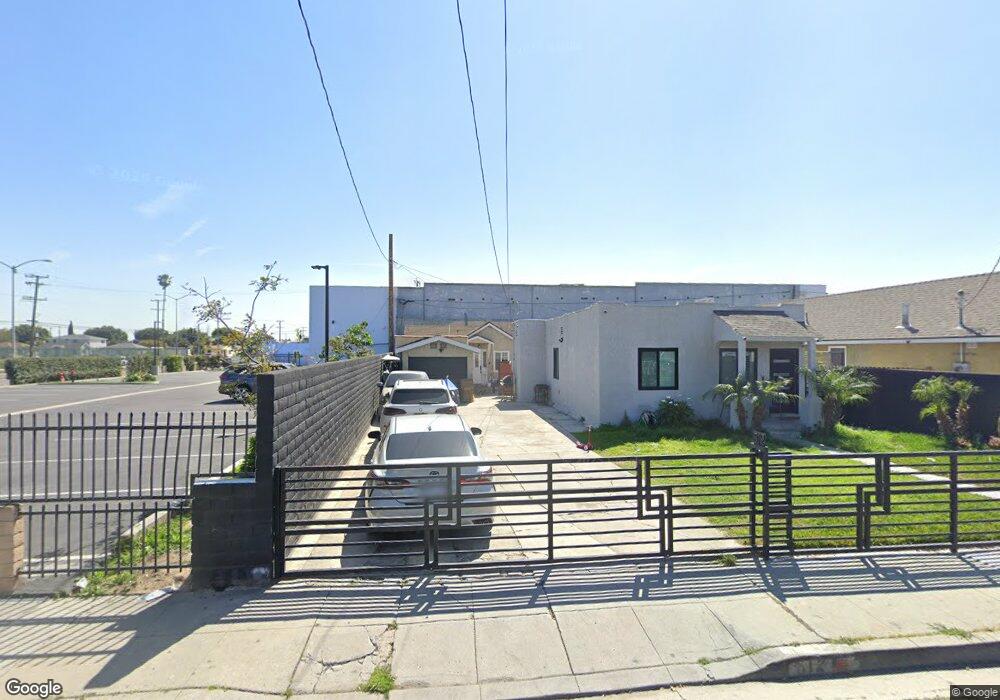 812 W Cedar St, Compton, CA 90220 - photo 1