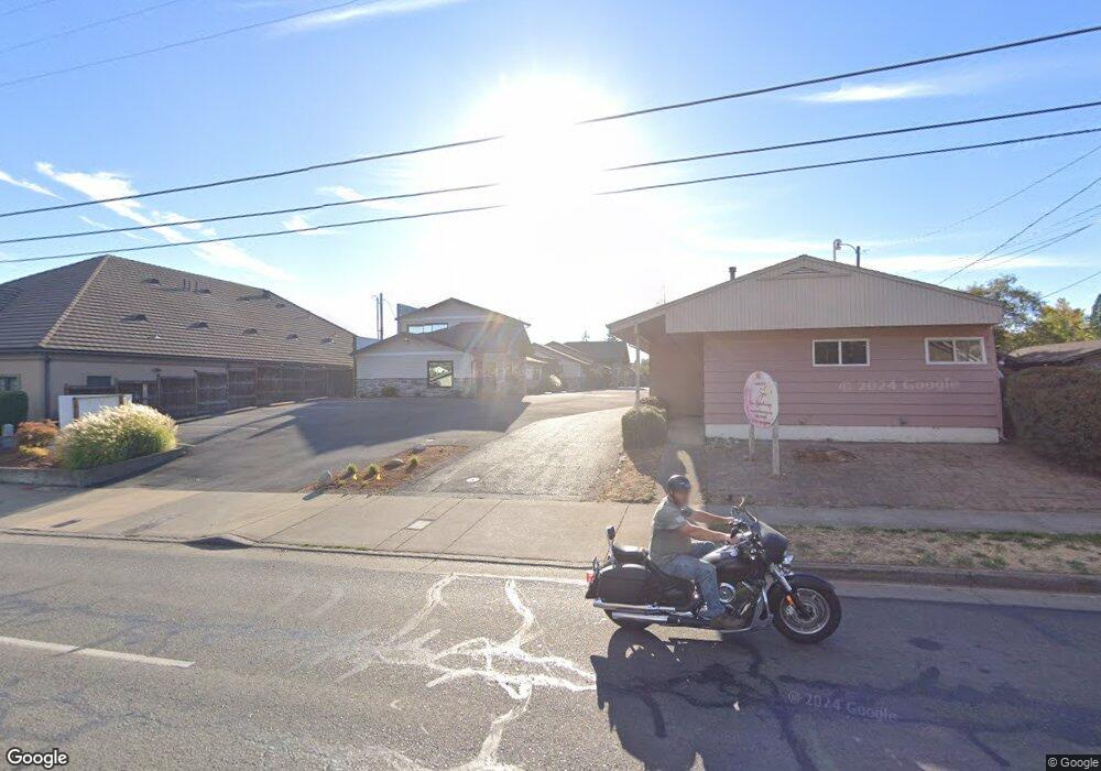 1014 NE 7th St, Grants Pass, OR 97526 - photo 1