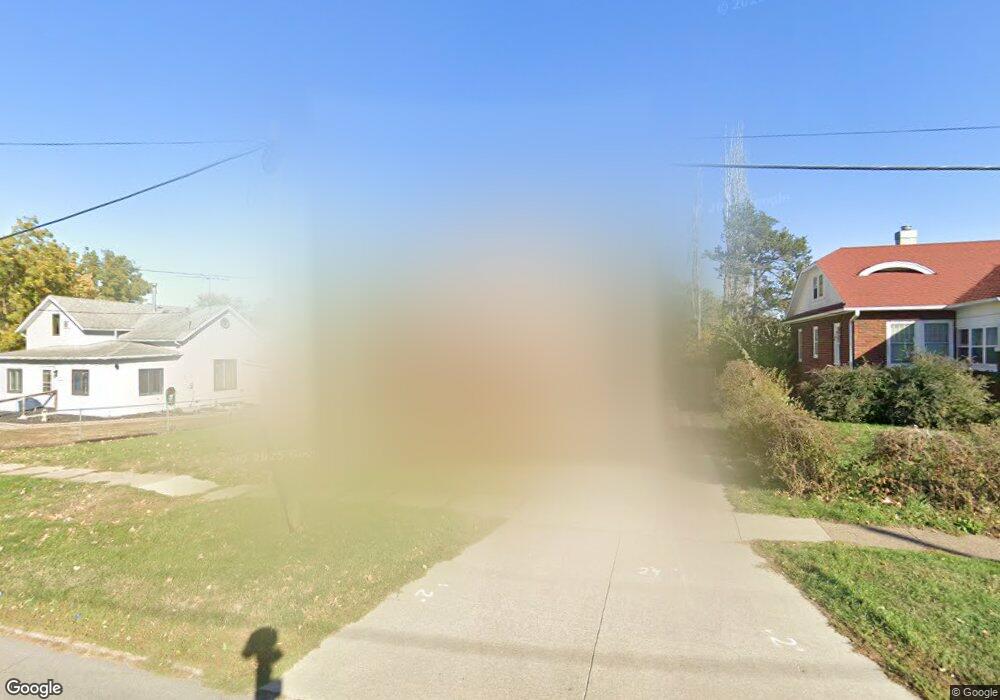 114 E 8th St N, Newton, IA 50208 - photo 1