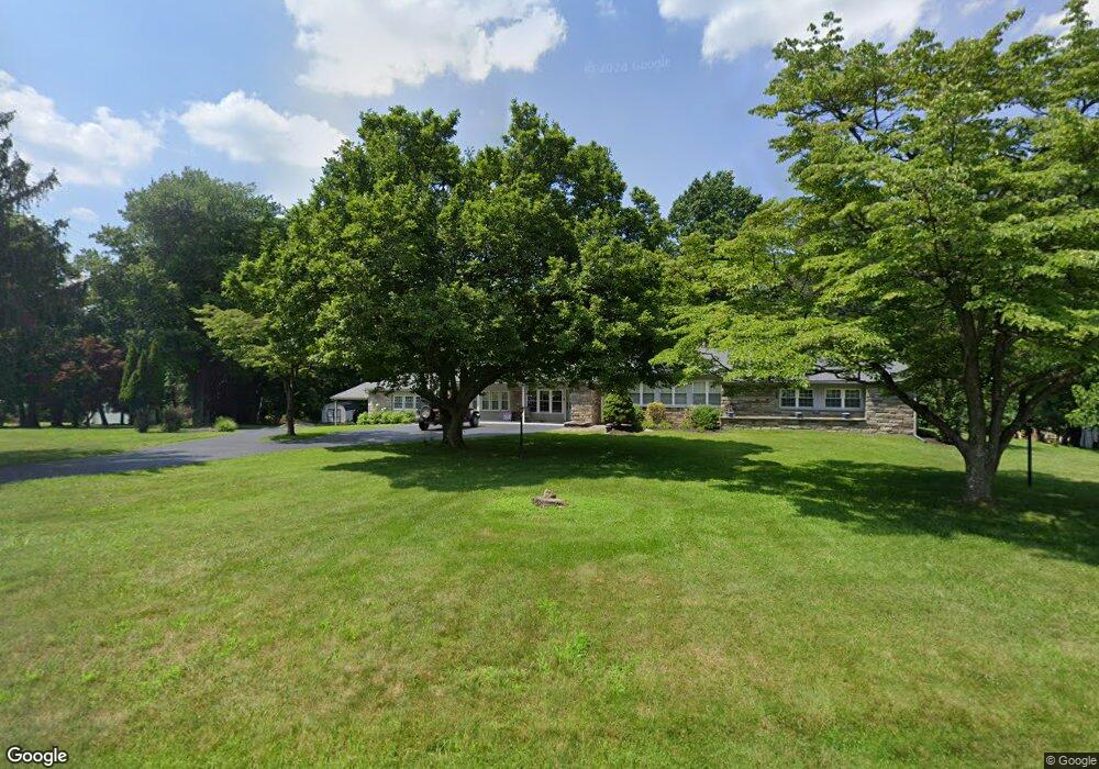 681 Featherbed Ln, Garnet Valley, PA 19060 - photo 1