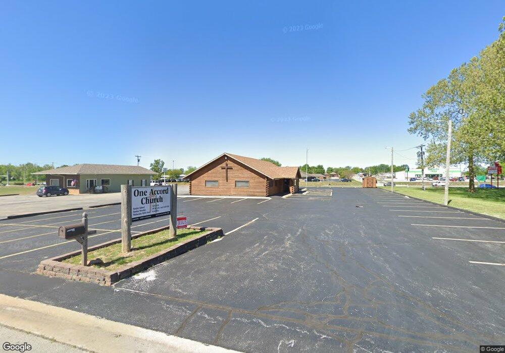 209 Village Center St, Nixa, MO 65714 - photo 1