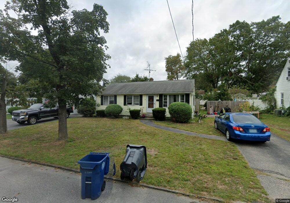 34 Yellowstone Ave, Warwick, RI 02888 - photo 1