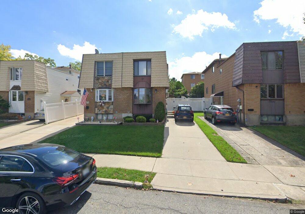 10 E Reading Ave, Staten Island, NY 10308 - photo 1