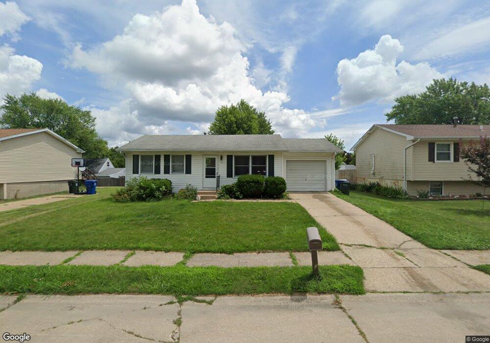 1317 N Pioneer St, Davenport, IA 52804 - photo 1