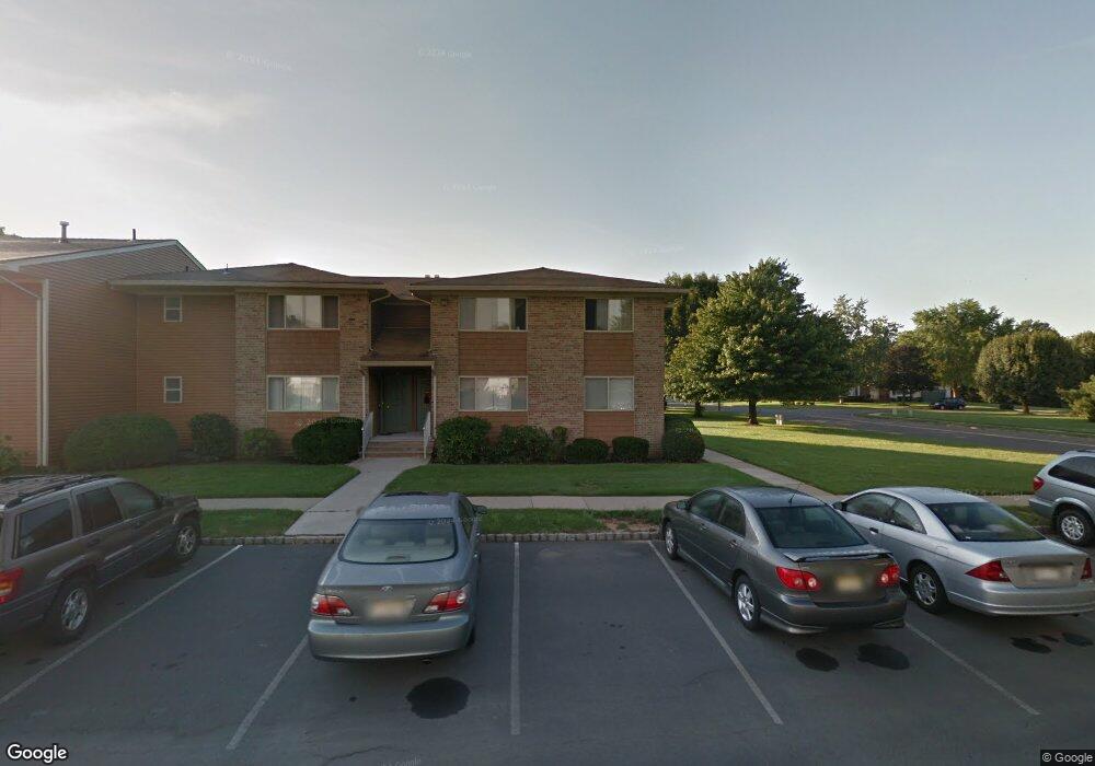 402 Cynthia Ct unit B, Princeton, NJ 08540 - photo 1