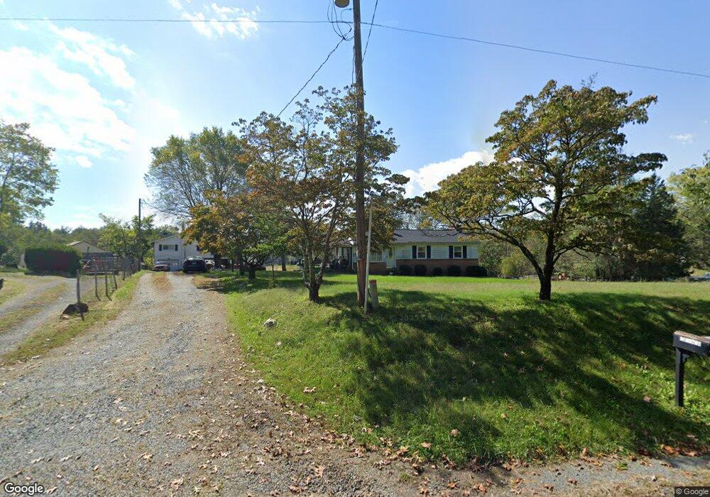 13164 Crest Hill Rd, Flint Hill, VA 22627 - photo 1