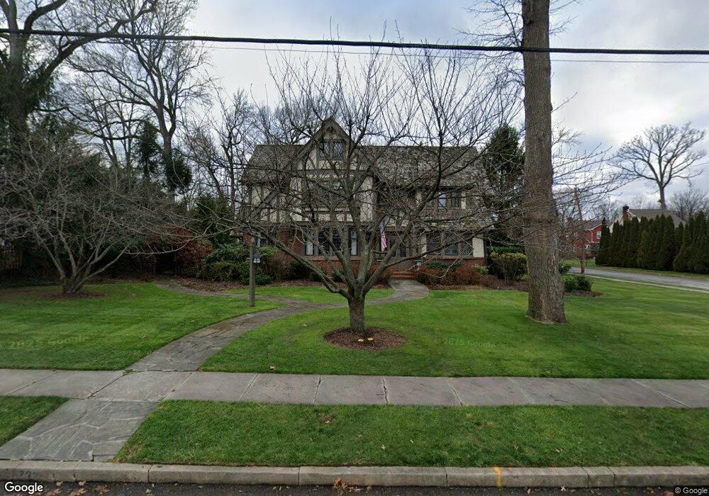 732 Dorian Rd, Westfield, NJ 07090 - photo 1