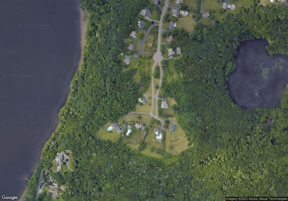 255 Bluff Point Rd, South Glastonbury, CT 06073 - photo 1