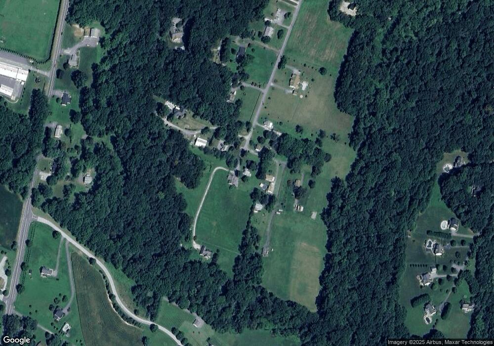 5529 Jim Pickett Rd, Sykesville, MD 21784 - photo 1