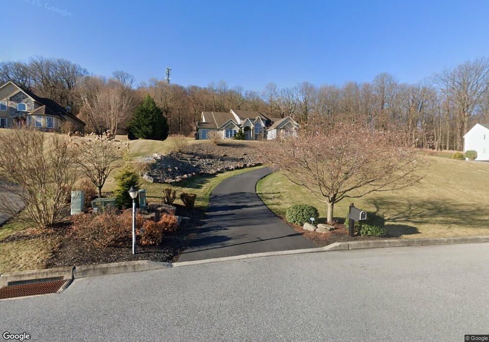 9 Stingray Dr, Sinking Spring, PA 19608 - photo 1