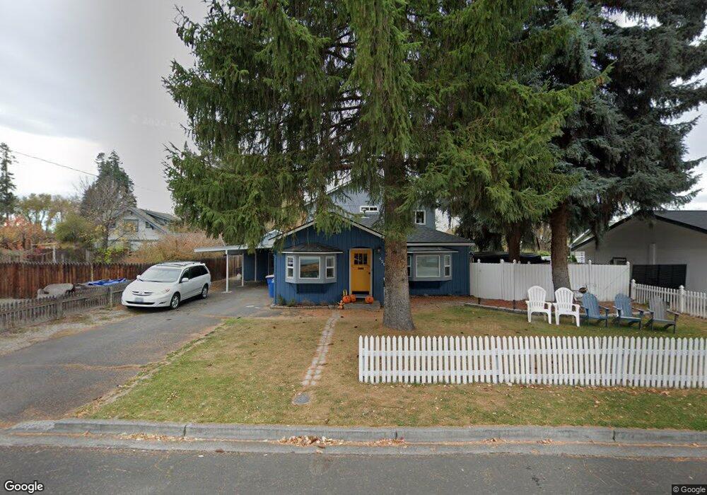 429 SW 13th St, Redmond, OR 97756 - photo 1