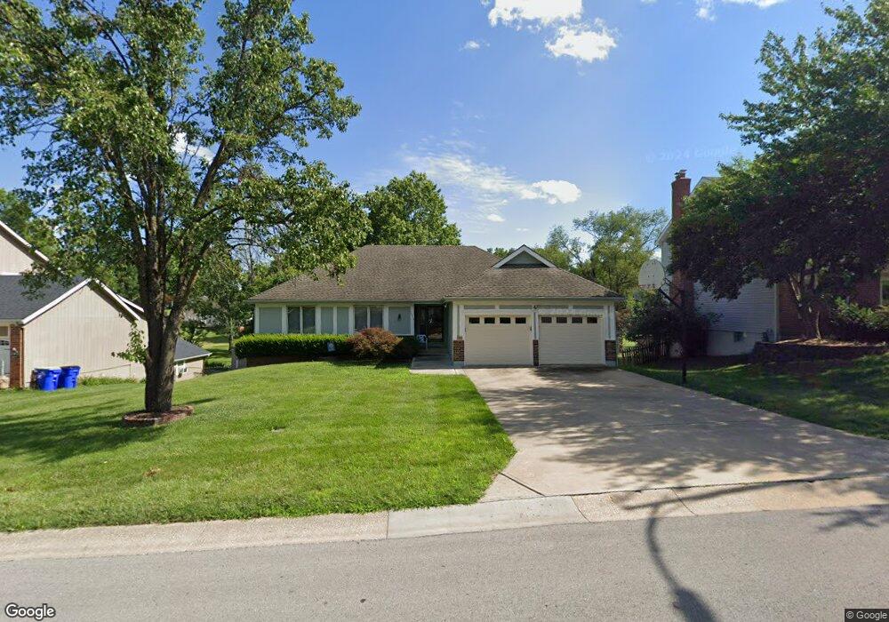 10913 W 50th St, Shawnee, KS 66203 - photo 1