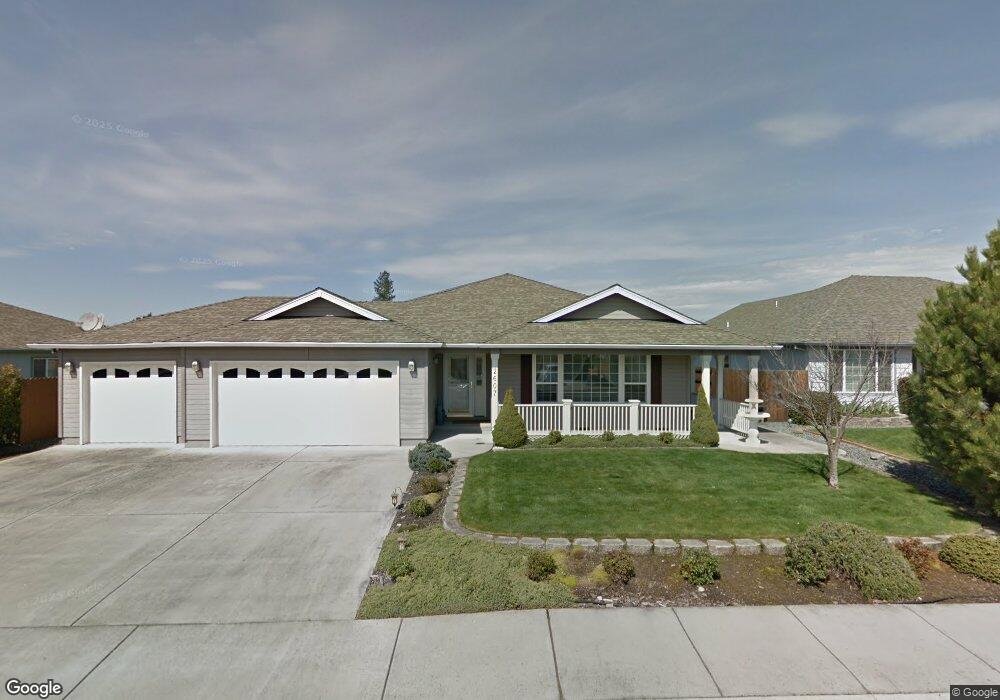 2607 Jeremy St, Central Point, OR 97502 - photo 1