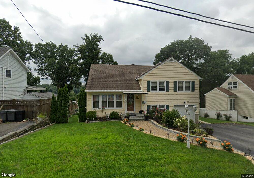 32 Montrose Rd, Yonkers, NY 10710 - photo 1