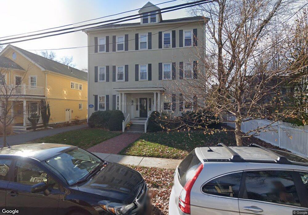 234 Lake View Ave unit 2, Cambridge, MA 02138 - photo 1