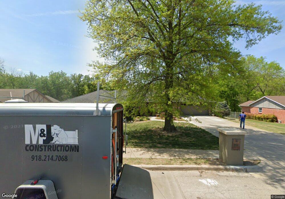 2957 Cambridge Ct, Bartlesville, OK 74006 - photo 1