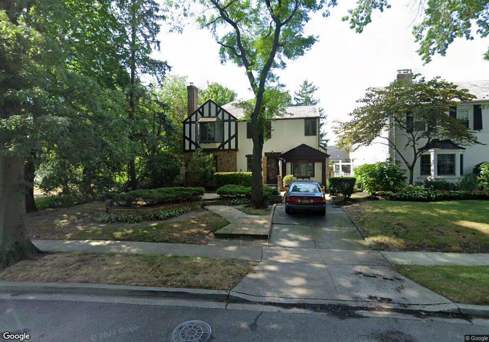 3 Woodland Rd, Valley Stream, NY 11581 - photo 1