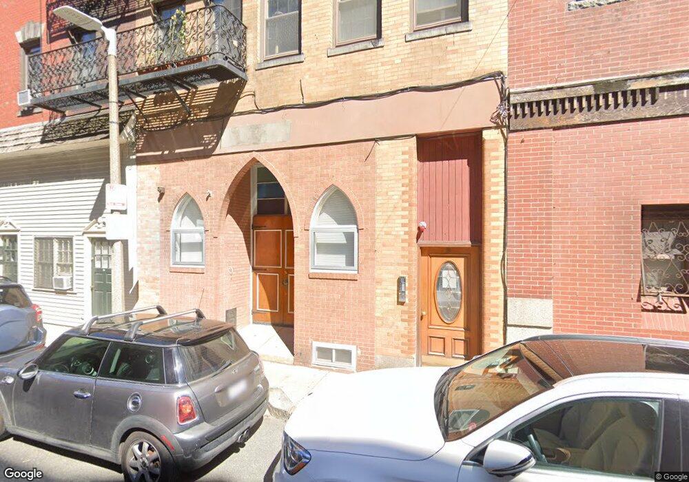 9 Charter St, Boston, MA 02113 - photo 1