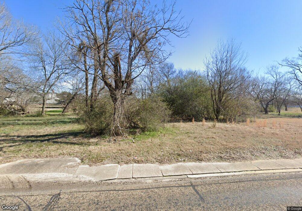 1219 S Lake Dr, Texarkana, TX 75501 - photo 1