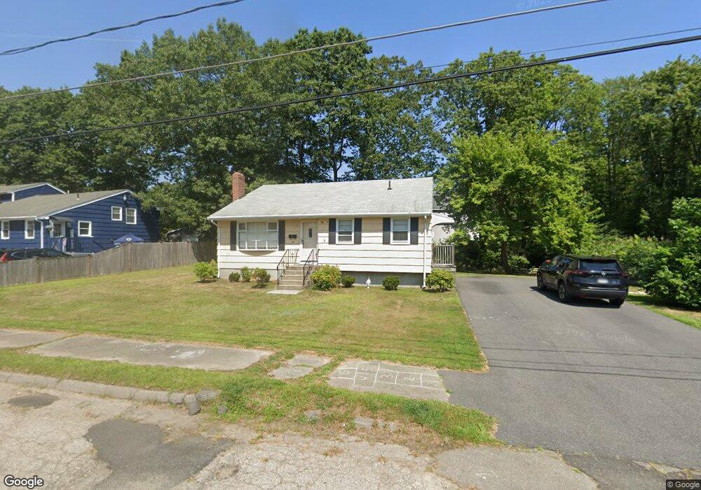 89 Maplewood Cir, Brockton, MA 02302 - photo 1