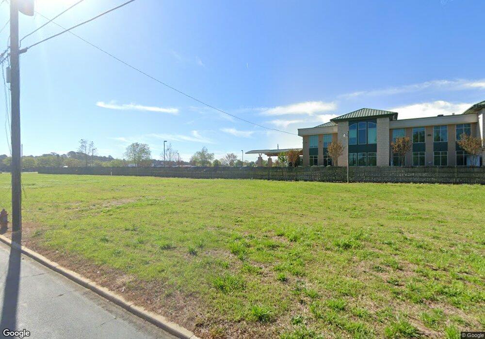 5 Graham St, Barnesville, GA 30204 - photo 1