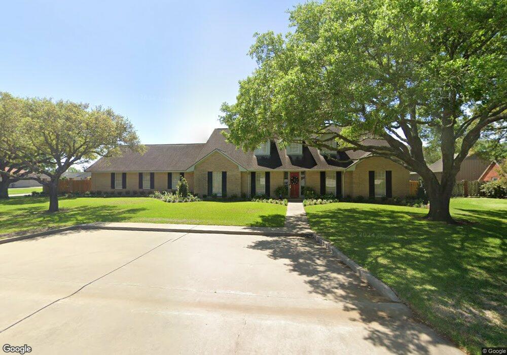 816 4th St, Bay City, TX 77414 - photo 1