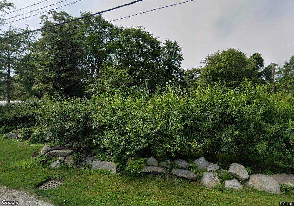 4 Samoset Rd, Mattapoisett, MA 02739 - photo 1