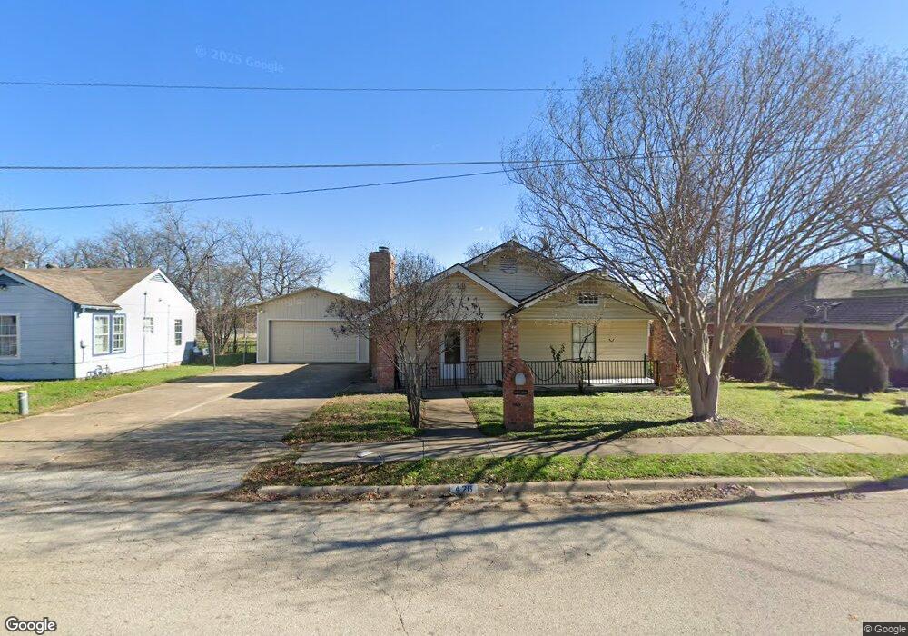 426 S Center St, Grand Prairie, TX 75051 - photo 1