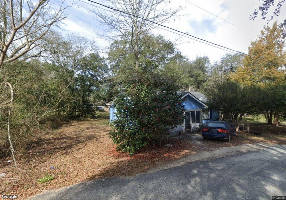 307 Washington St, Uvalda, GA 30473 - photo 1