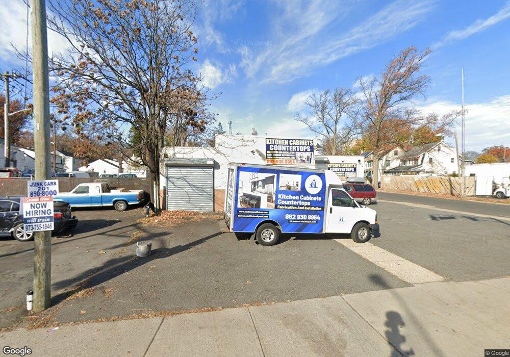 213 Sanford St, East Orange, NJ 07018 - photo 1