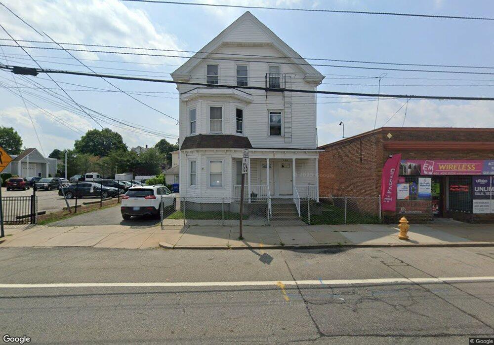 566 Smithfield Ave, Pawtucket, RI 02860 - photo 1