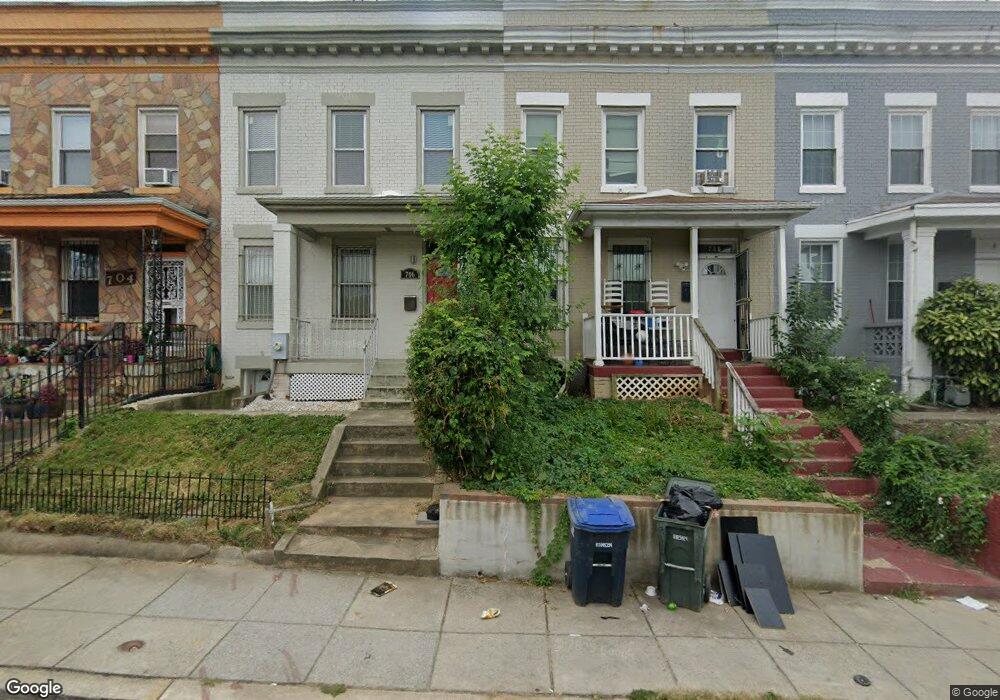 706 Columbia Rd NW, Washington, DC 20001 - photo 1