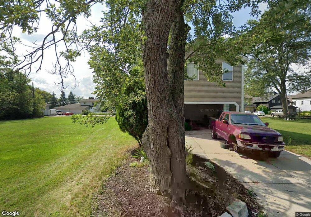 4891 Grand Ct, West Bloomfield, MI 48324 - photo 1