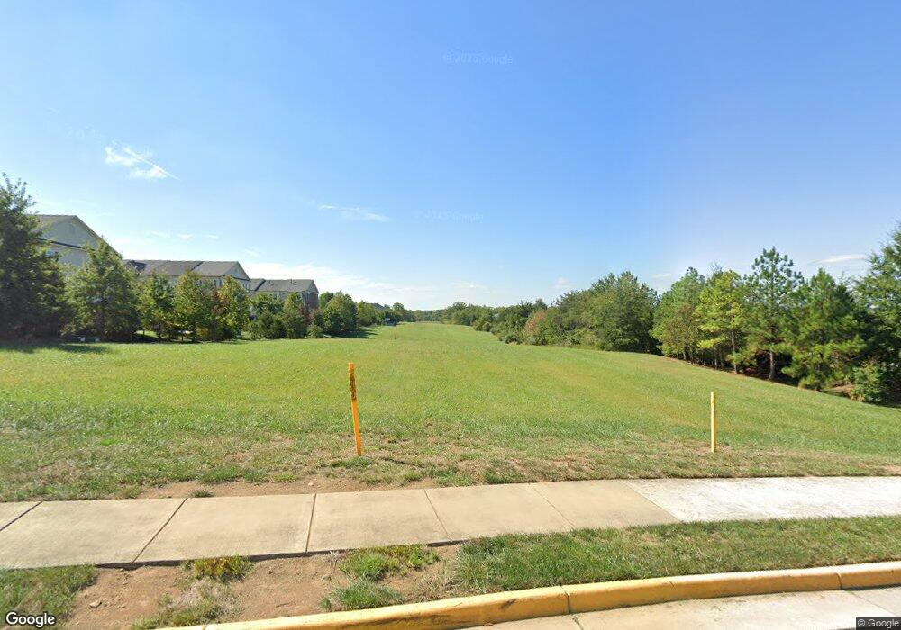 11915 Waterton Lake Ln, Bristow, VA 20136 - photo 1