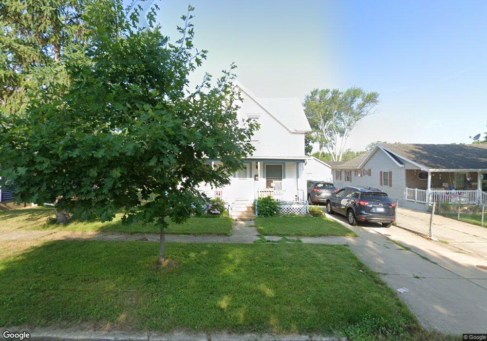 308 Magnolia St, Three Oaks, MI 49128 - photo 1