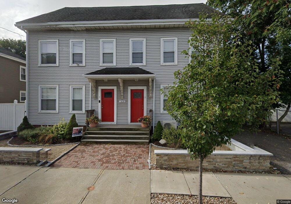 310 River St, Waltham, MA 02453 - photo 1