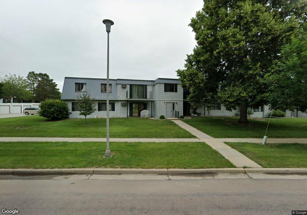 3407 Cherry Ln N unit A8, Fargo, ND 58102 - photo 1