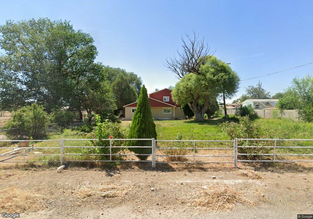 211 S Gooding Ln, Farmington, NM 87401 - photo 1