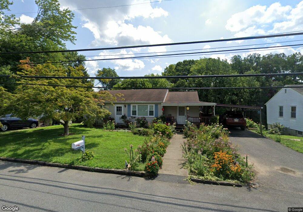 372 Kent St, Phillipsburg, NJ 08865 - photo 1